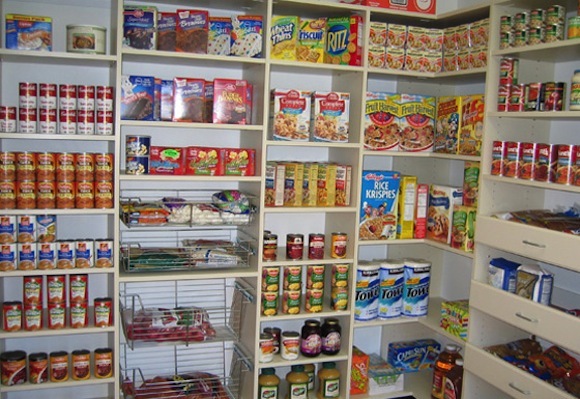 https://www.sparefoot.com/wp-content/uploads/2014/04/food-pantry.jpg